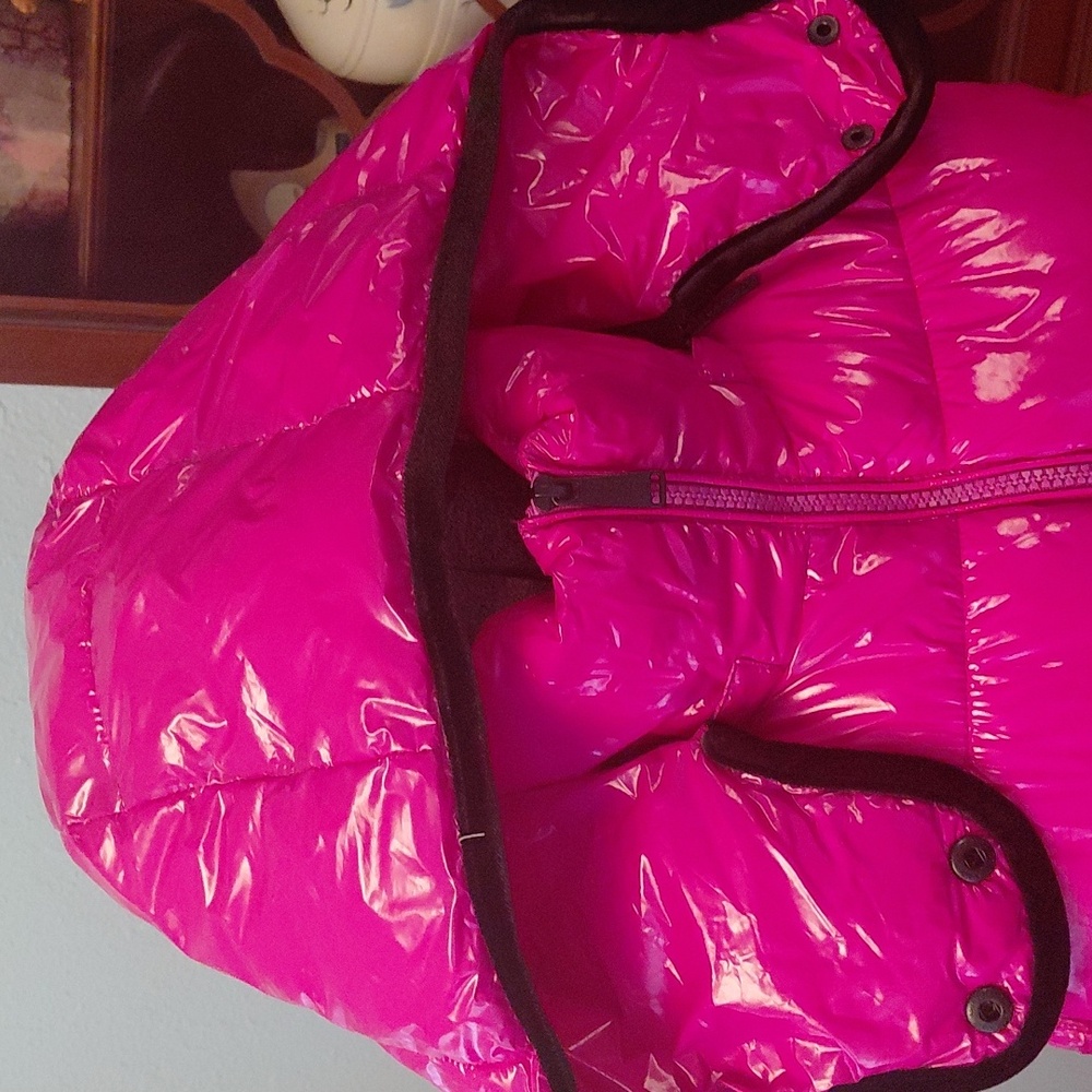 Calvin Klein Performance Fuchsia Hooded Puffer Vest - Picture 4 of 9
